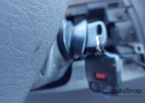 2001 Ford F-150 Lariat/Xl/Xlt z USA, uszkodzony, nr VIN 1FTRX18L01NA26738